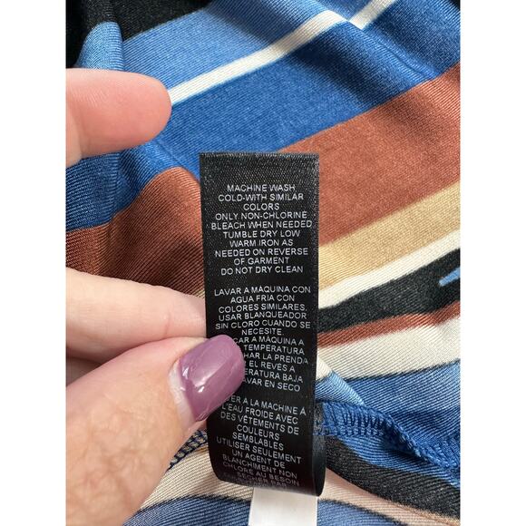 NWT Chico's Travelers Tunic Top 1 M Stripe Abstract Classy - Picture 9 of 10